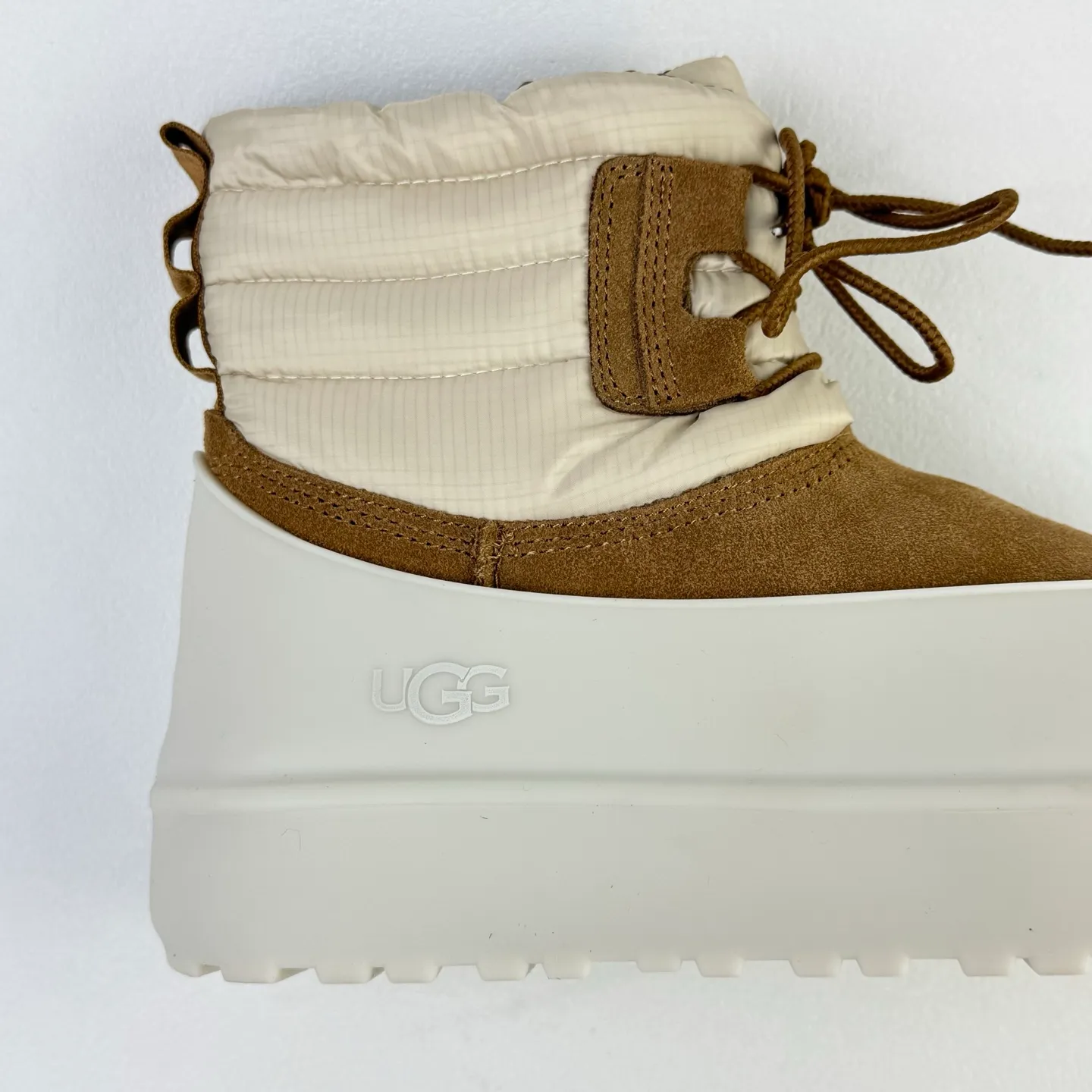 Pick up locally 💰760 Core recommendation Good price Size correction Men's and women's shoes UGG Mini Lace-Up Weather dual-purpose detachable winter neutral snow boots 1120849 Overseas shopping high-end retail version Combination midsole is lightweight and non-slip Real sheep fur integrated Size: 35 36 37 38 39 40 41 42 43 44 45 46